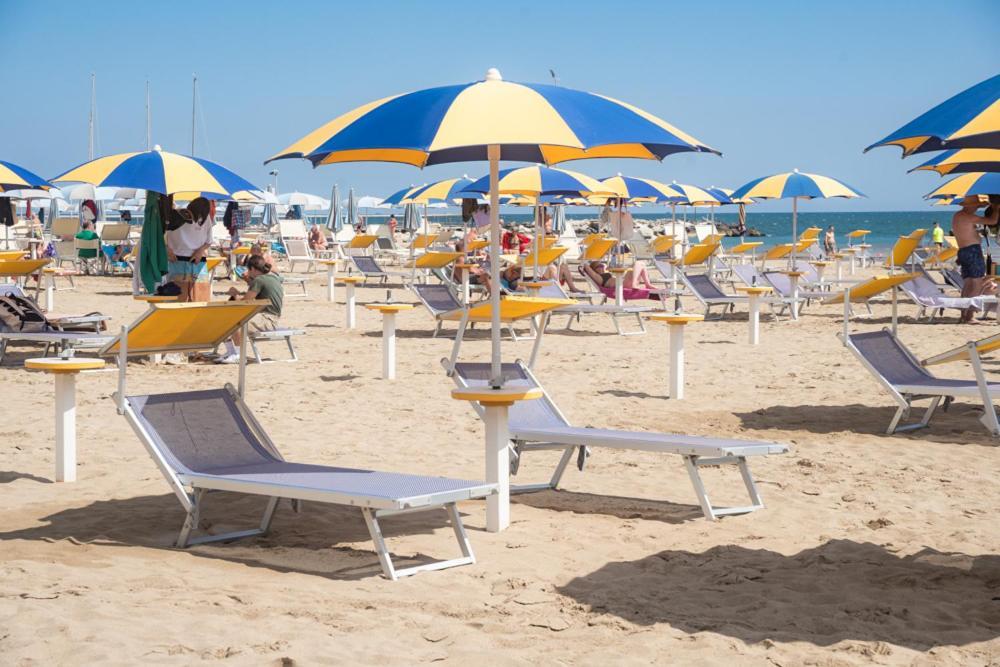 Hotel Turismo Rimini Exterior photo