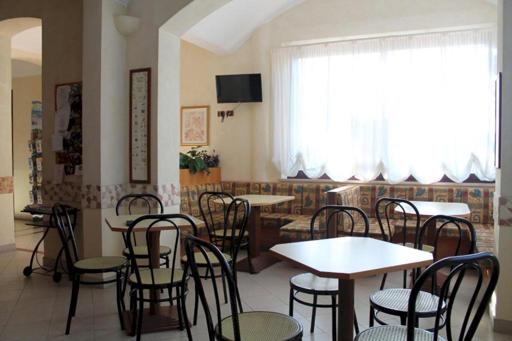Hotel Turismo Rimini Exterior photo